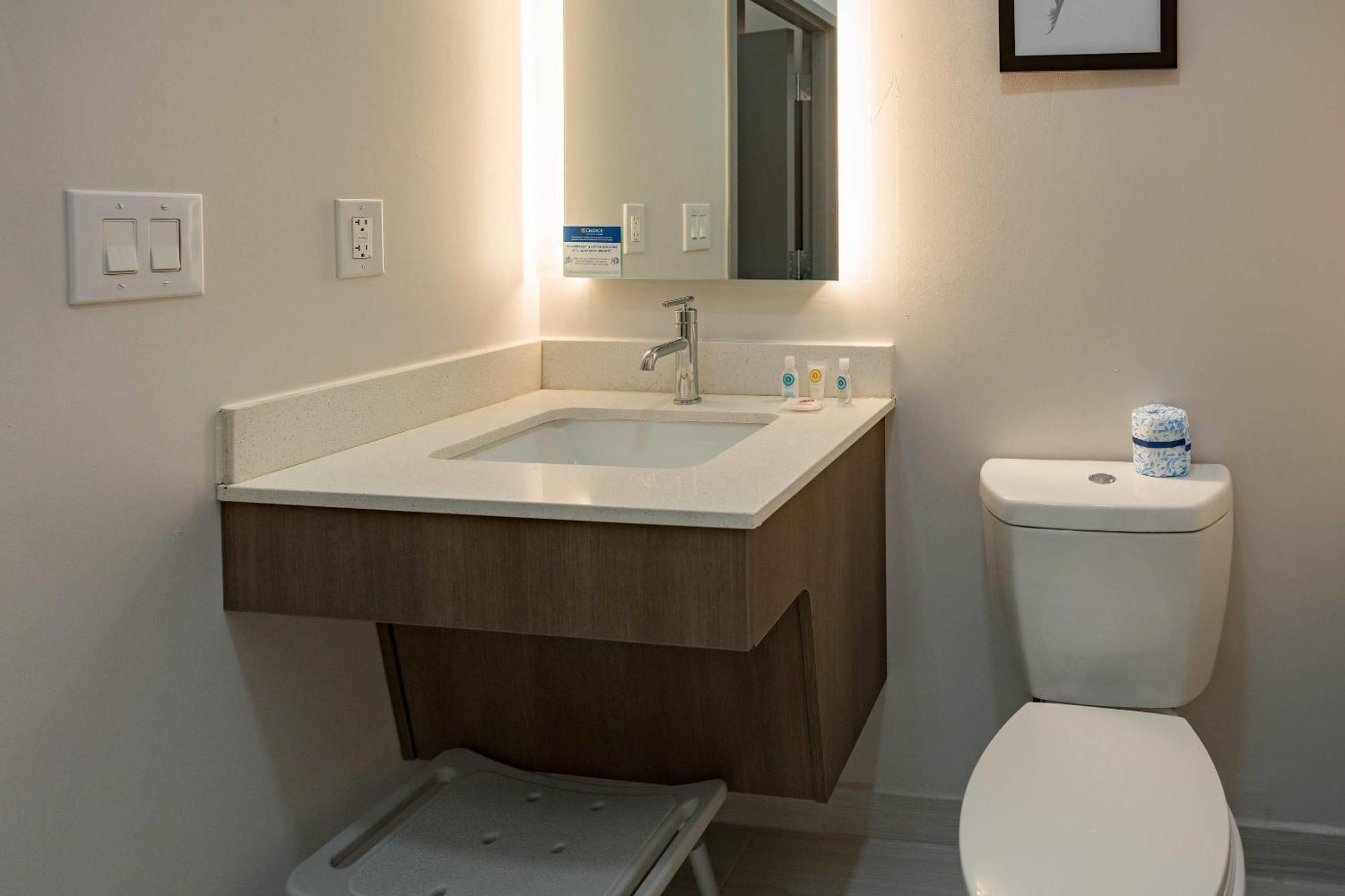 Comfort Inn & Suites River City Decatur Extérieur photo